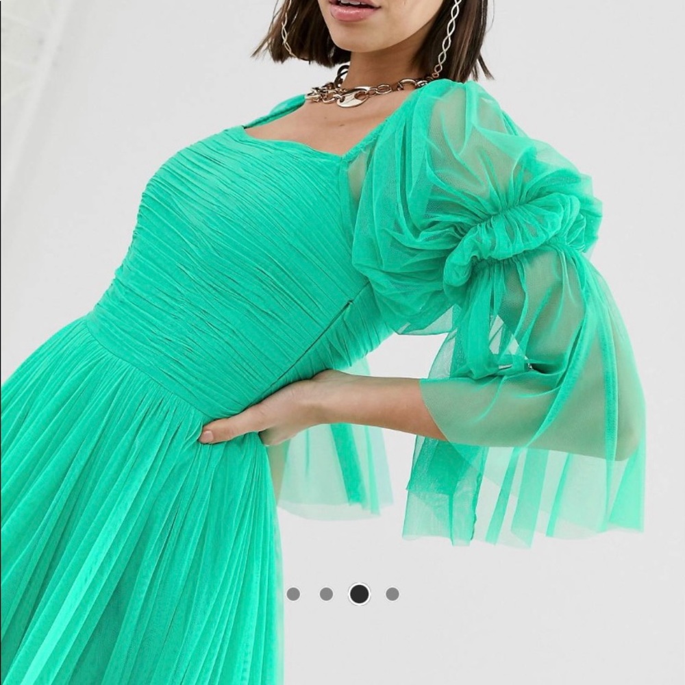 COPY - Ruched and square neck mini dress with structured hem in green - Picture 6 of 7